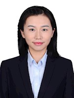 李　玲